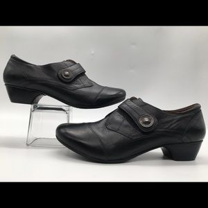 ❗️SOLD❗️Taos Rhumba Leather Slip On Comfort Oxford Shoe